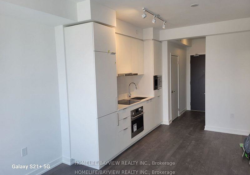 7-golden-lion-heights-toronto-north-york-ontario-c13500846