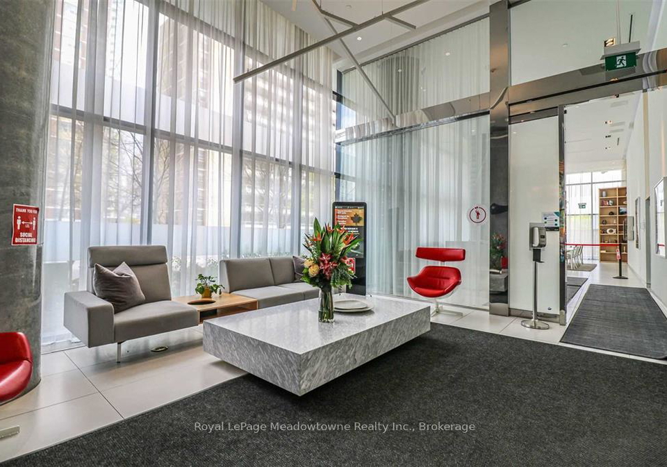 185-roehampton-avenue-toronto-toronto-ontario-c13501258