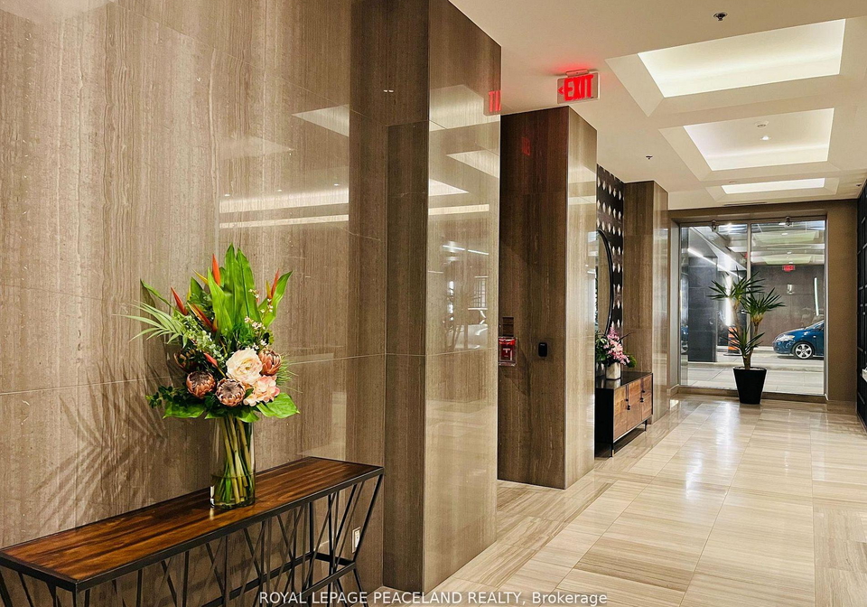 111-st-clair-avenue-w-toronto-toronto-ontario-c13501324