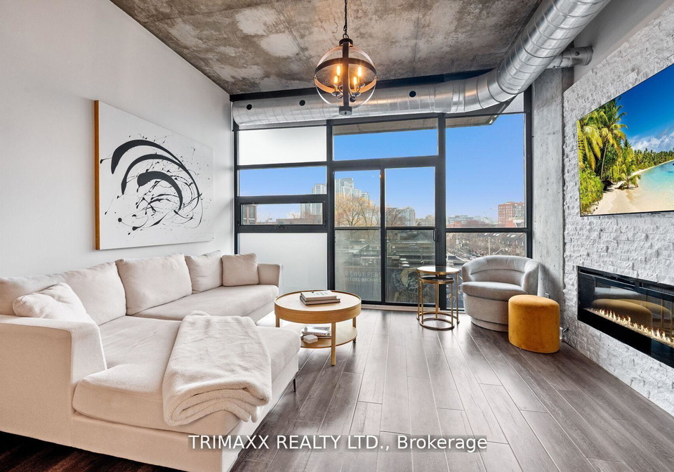 60-bathurst-street-toronto-toronto-ontario-c13501390