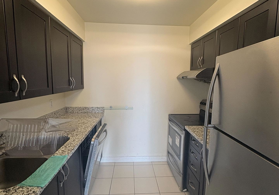 35-empress-avenue-toronto-north-york-ontario-c13502456