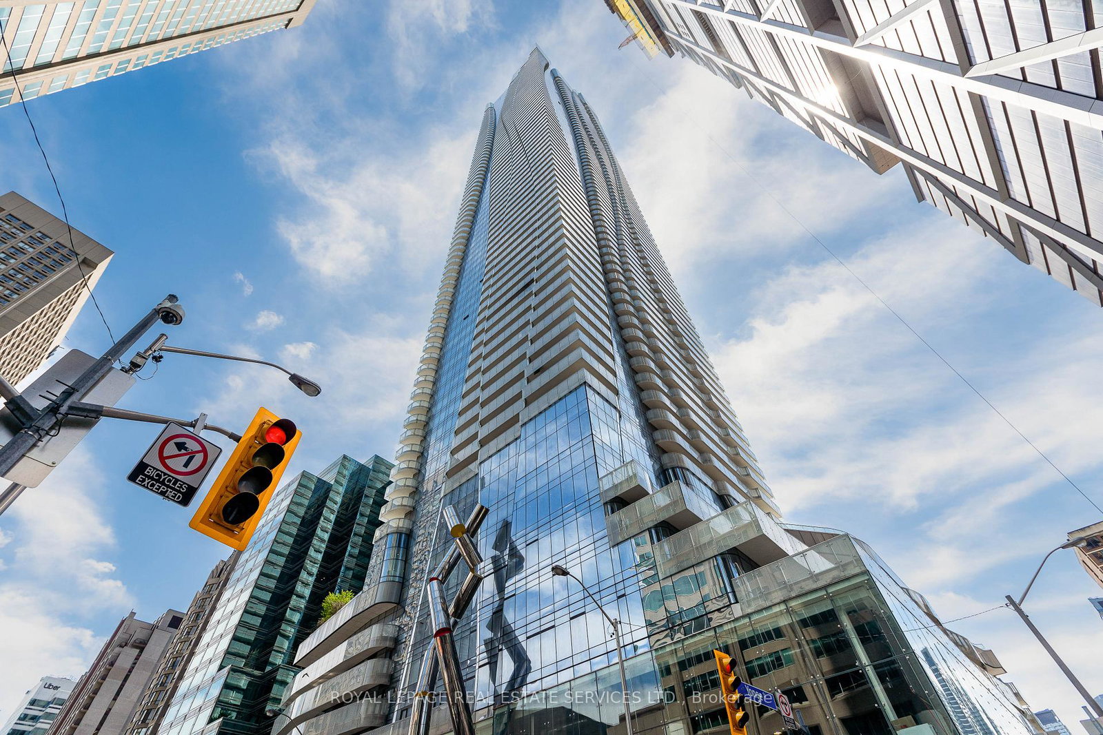 1-bloor-street-e-toronto-toronto-ontario-c13502720