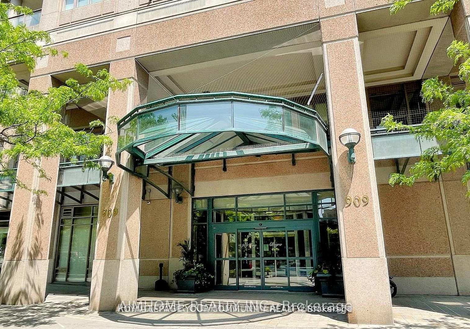 909-bay-street-toronto-toronto-ontario-c13502994
