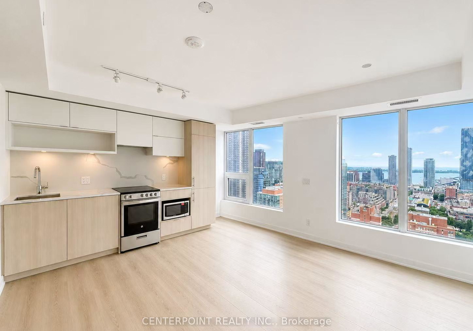 100-queen-street-e-toronto-toronto-ontario-c13503022