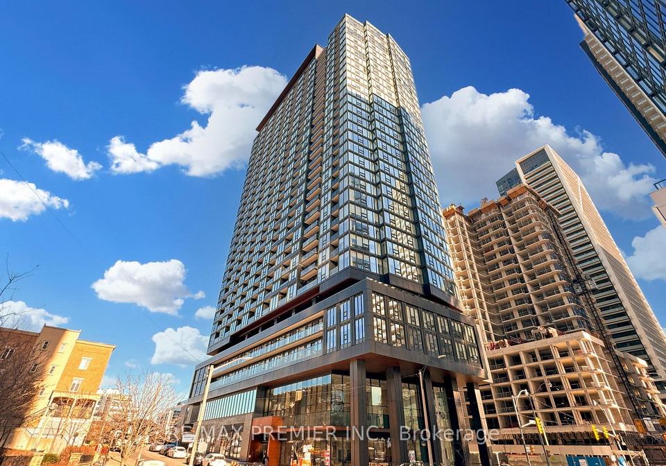 19-western-battery-road-toronto-toronto-ontario-c13503208