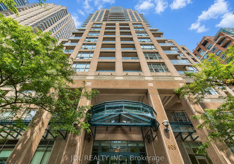909-bay-street-toronto-toronto-ontario-c13503242