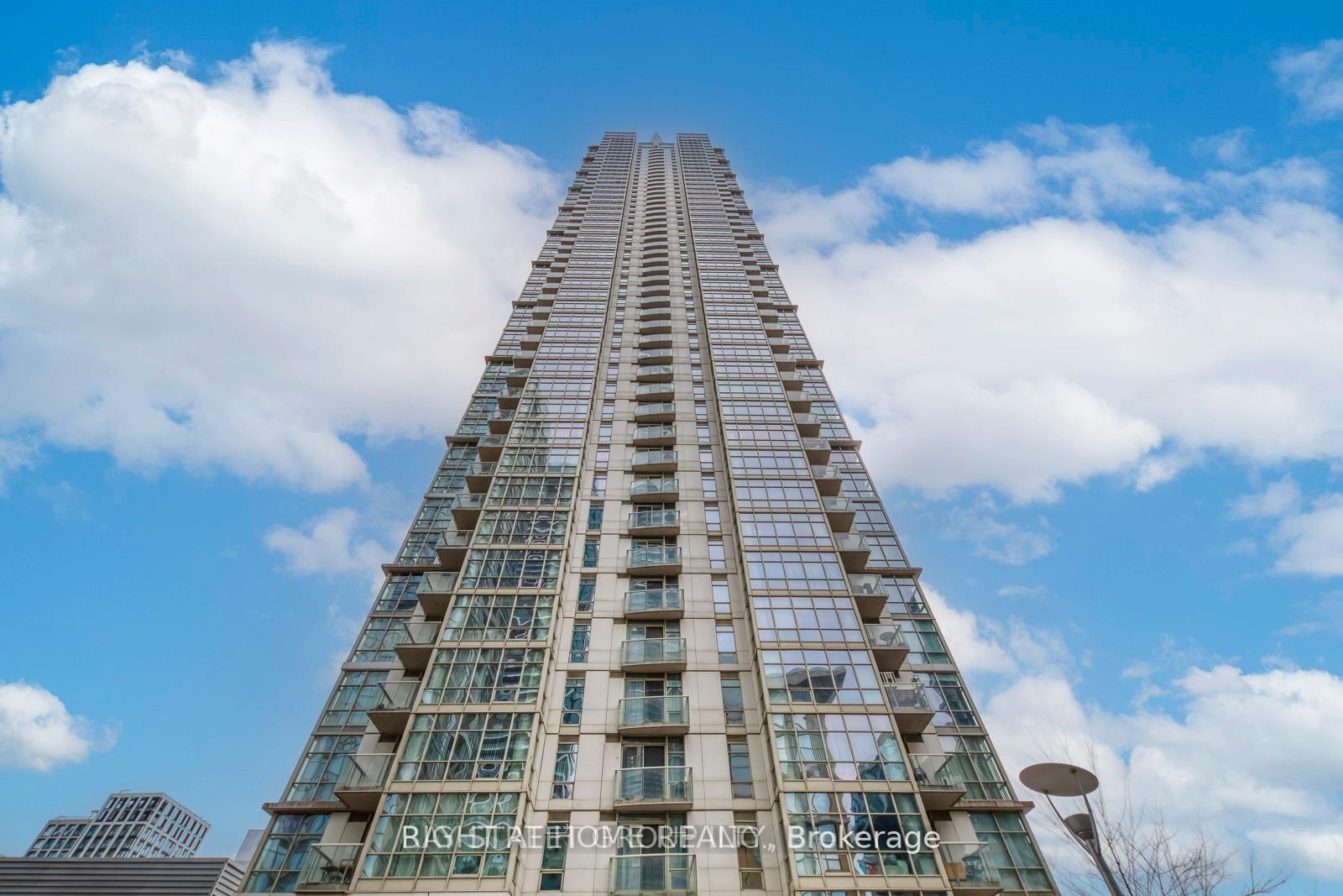 35-mariner-terrace-toronto-toronto-ontario-c13503346