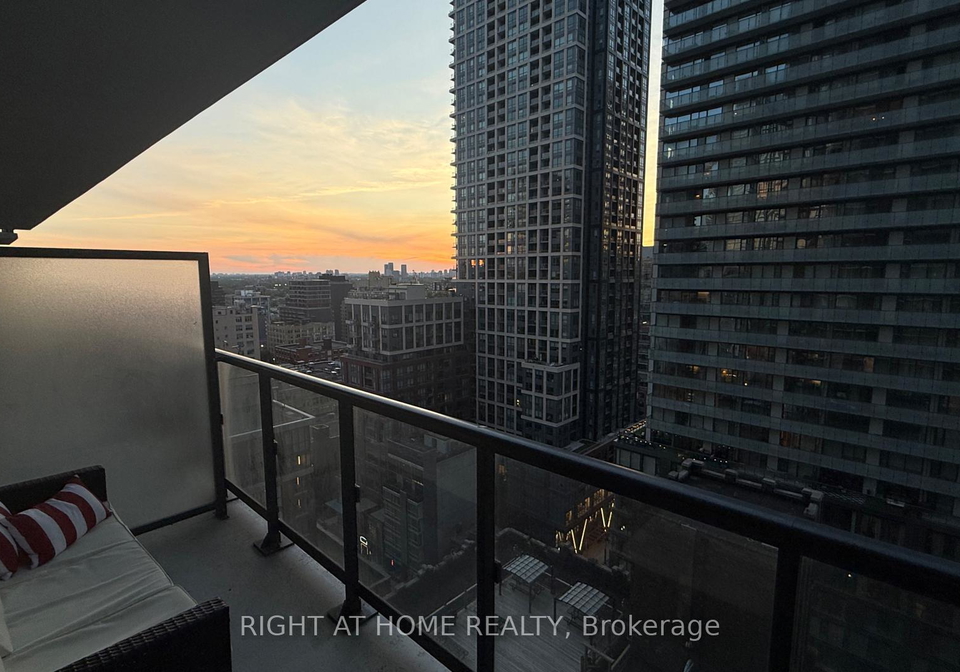 87-peter-street-toronto-toronto-ontario-c13503438