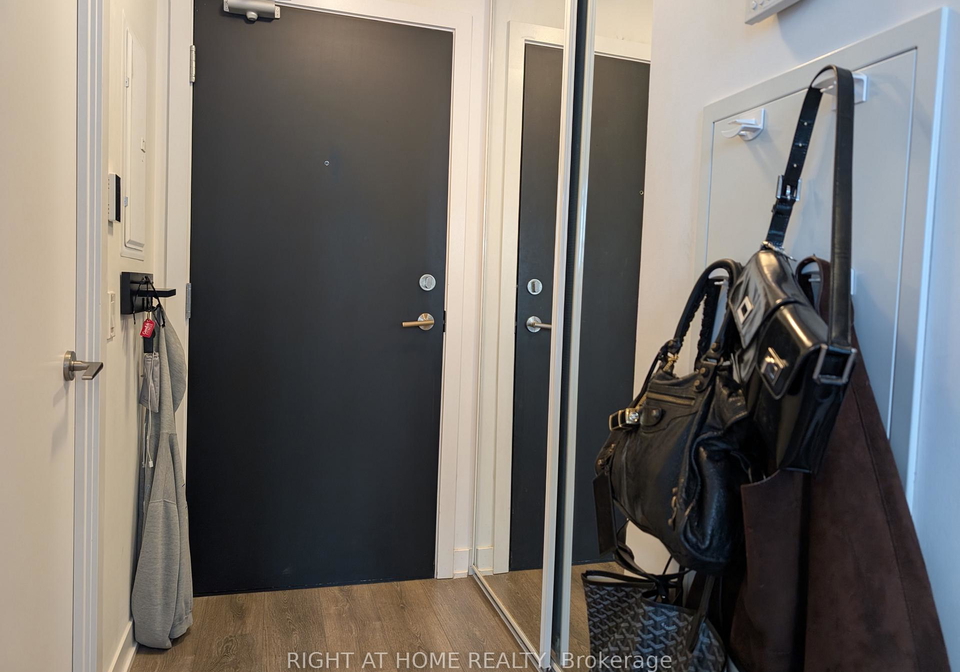 87-peter-street-toronto-toronto-ontario-c13503438
