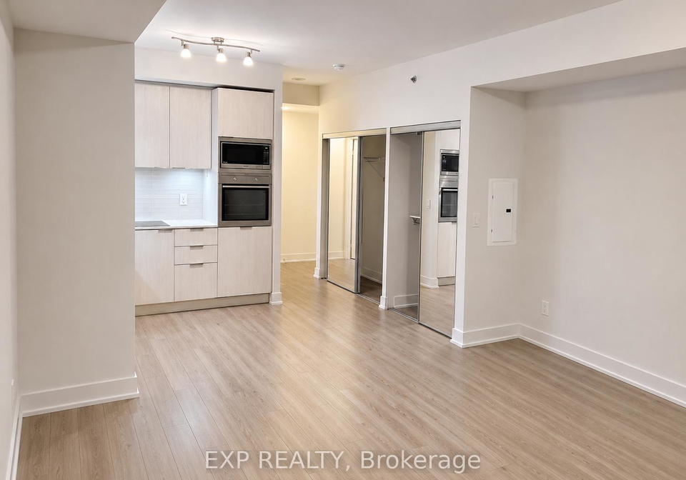 318-richmond-street-w-toronto-toronto-ontario-c13503560