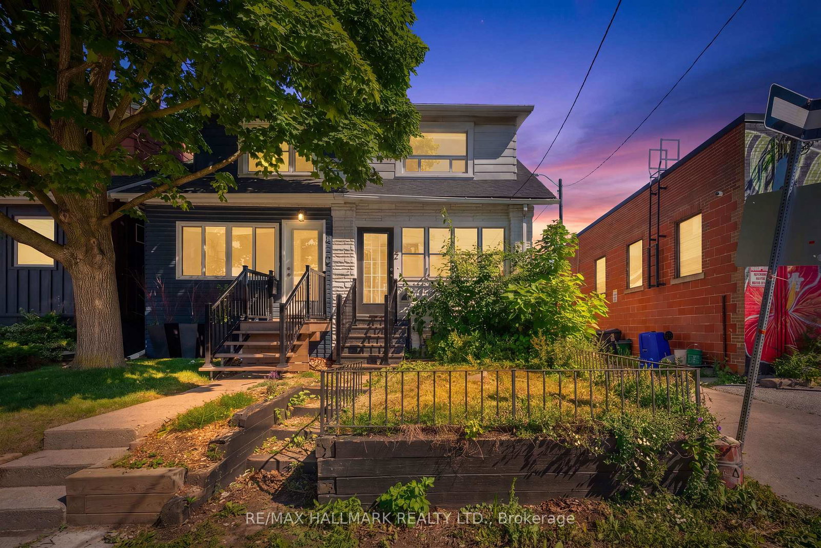 2-amherst-avenue-toronto-toronto-ontario-c13503644