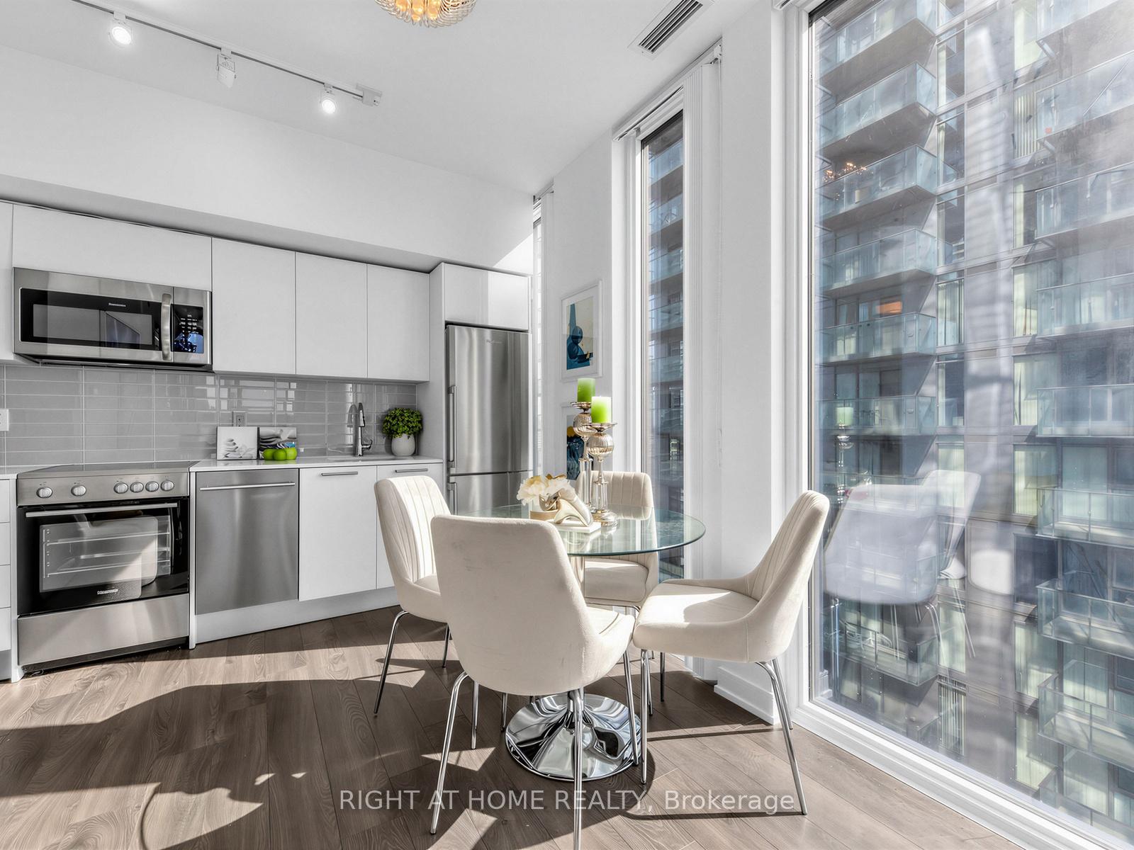 28-wellesley-street-toronto-toronto-ontario-c13503706