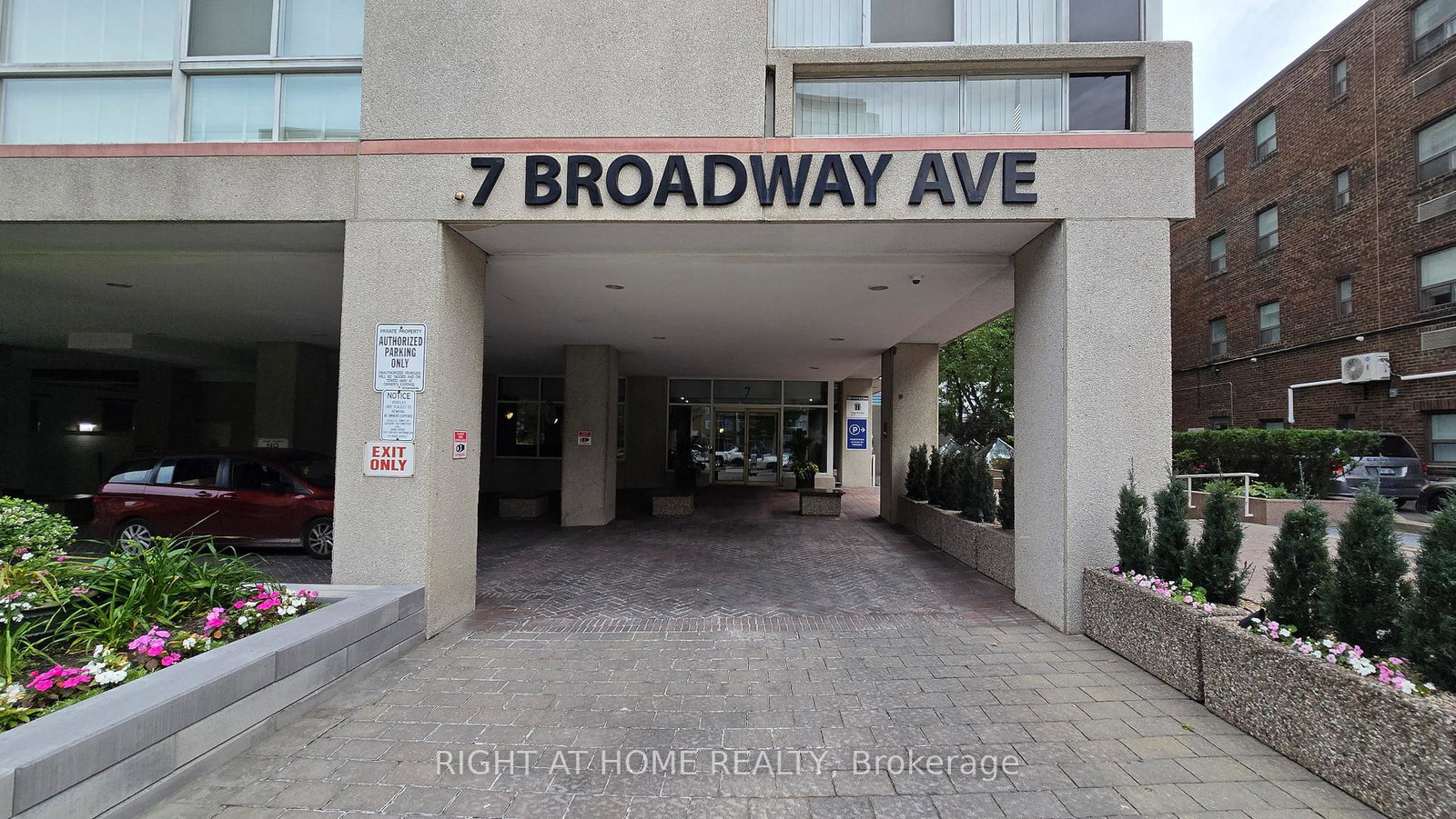7-broadway-avenue-toronto-toronto-ontario-c13503964