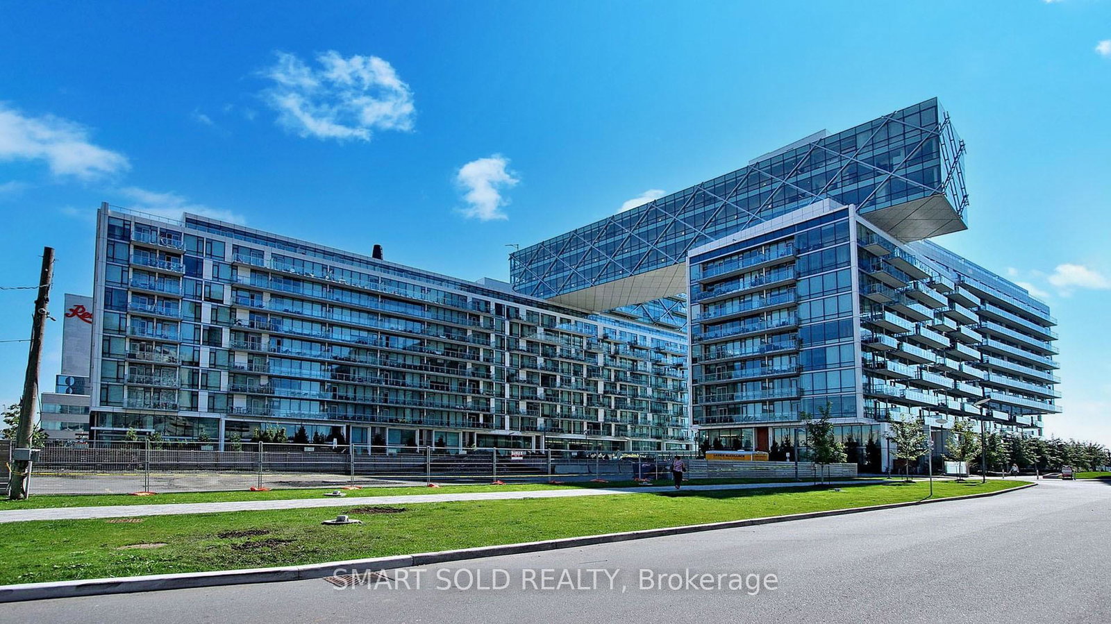 39-queens-quay-e-toronto-toronto-ontario-c13504230