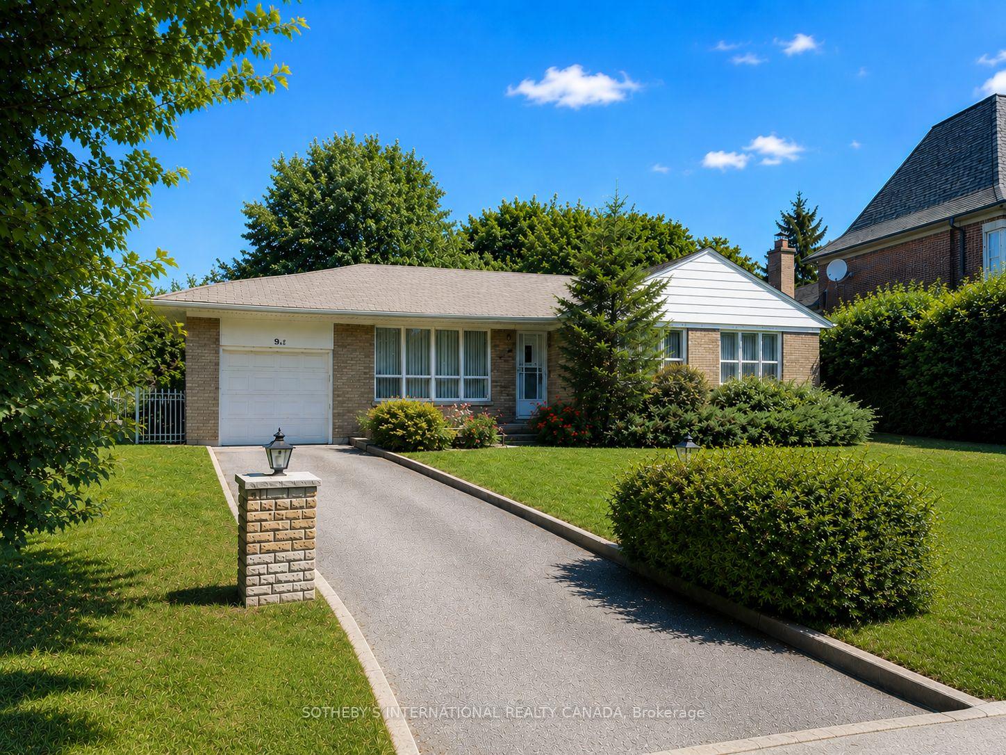 9-lloydminster-crescent-toronto-north-york-ontario-c13504996