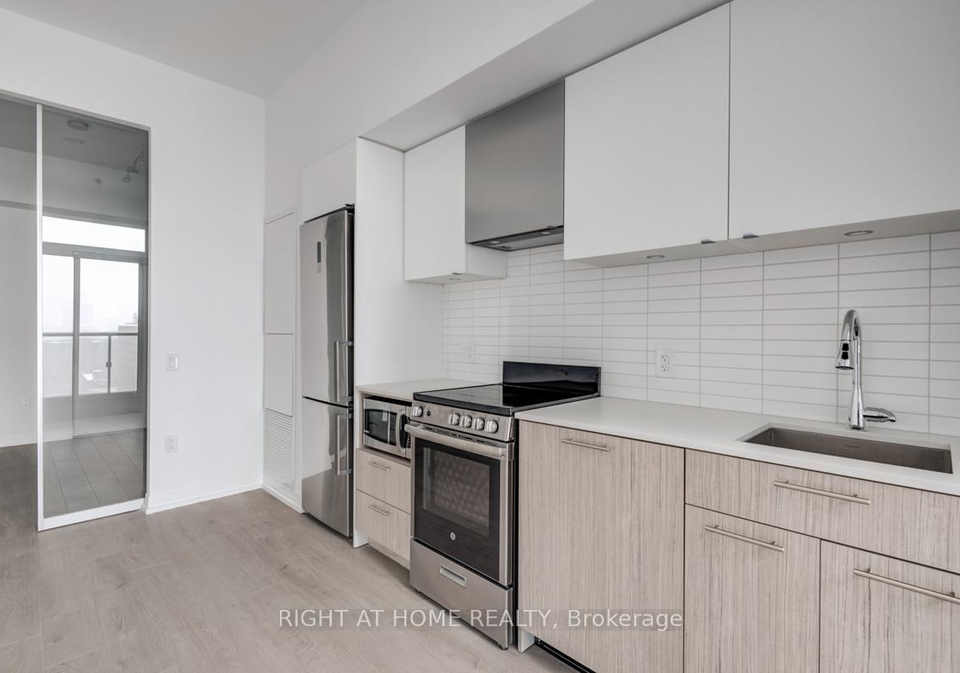 251-jarvis-street-toronto-toronto-ontario-c13505076