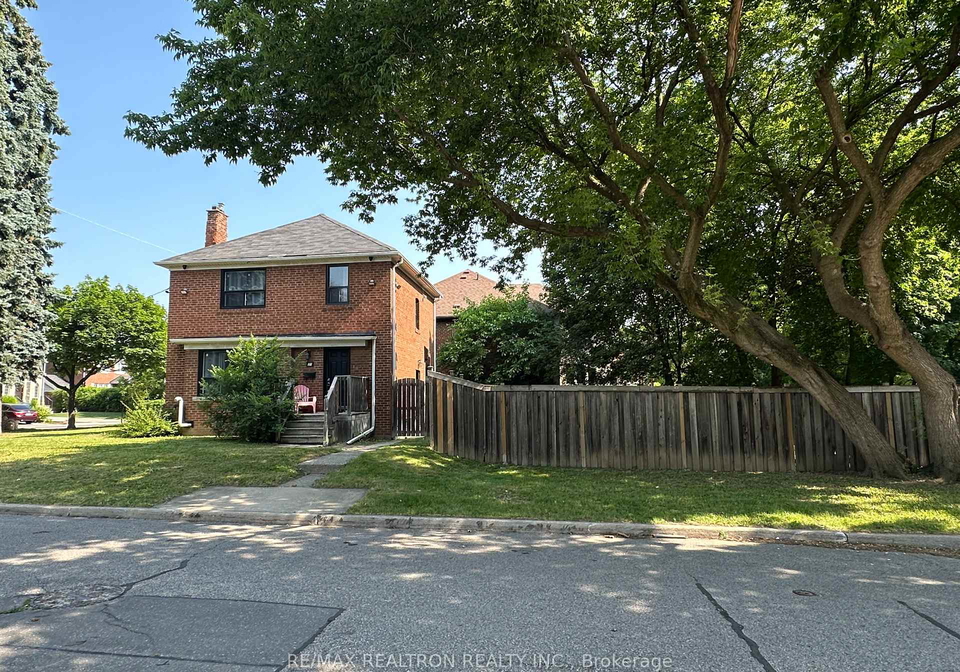 27-westgate-boulevard-toronto-toronto-ontario-c13505254
