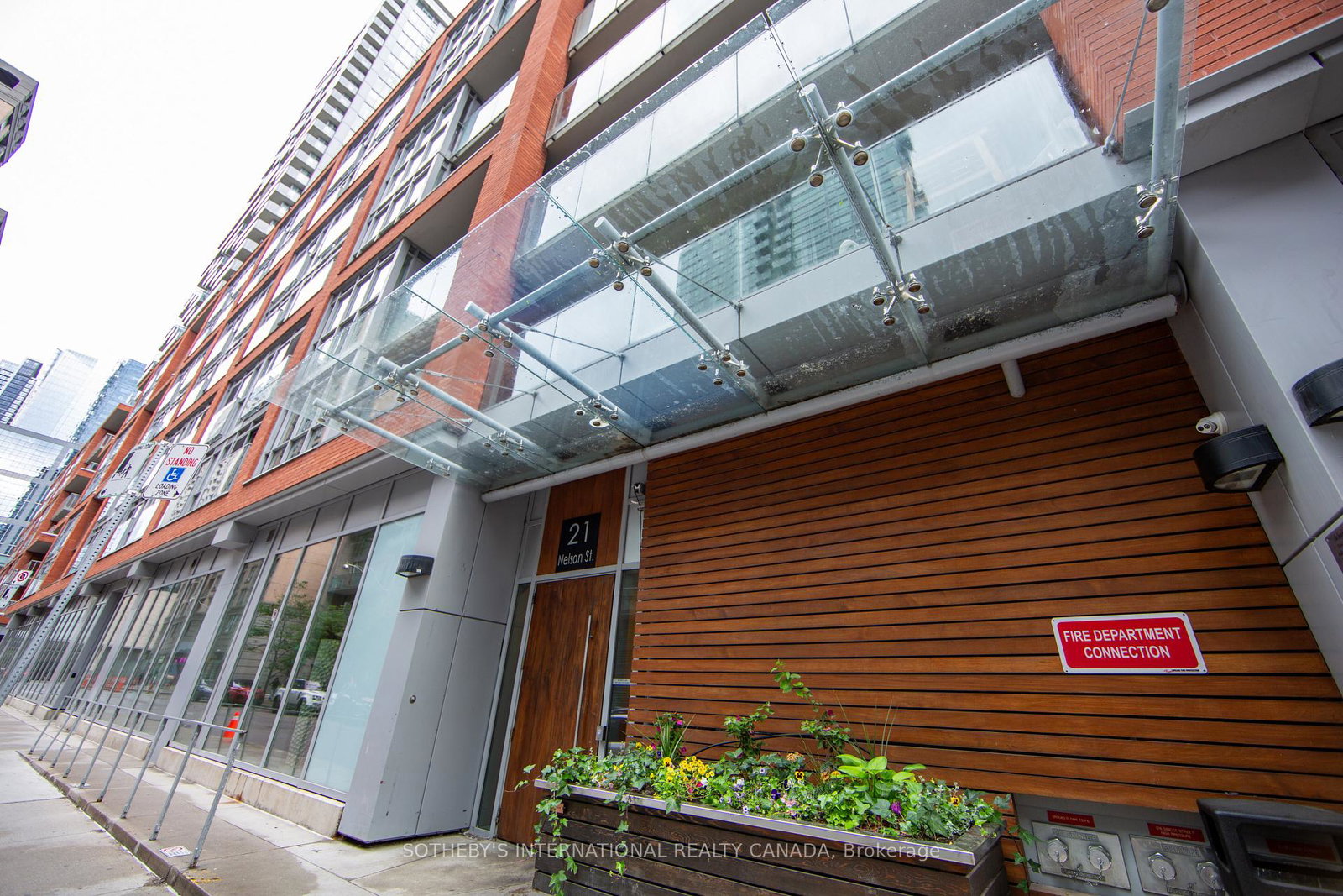 21-nelson-street-toronto-toronto-ontario-c13505444