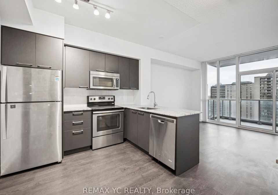 88-sheppard-avenue-e-toronto-north-york-ontario-c13505846