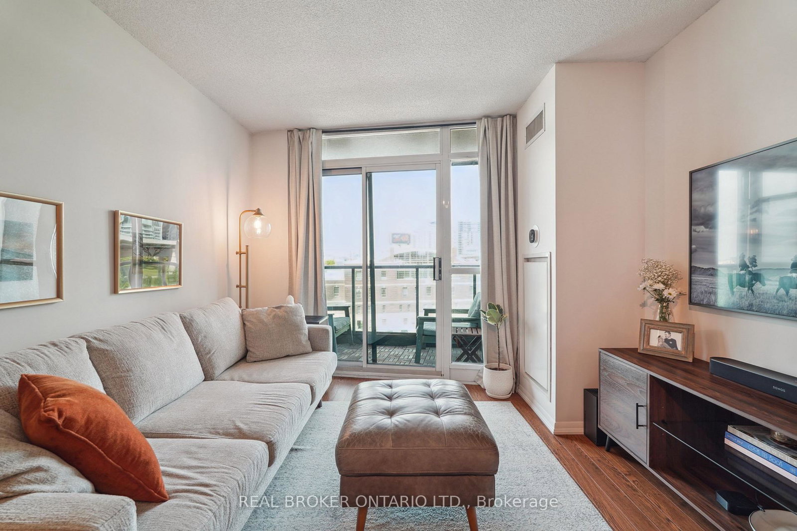 231-fort-york-boulevard-toronto-toronto-ontario-c13505996
