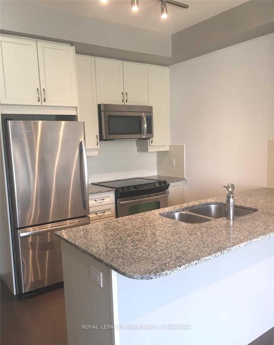 701-sheppard-avenue-w-toronto-toronto-ontario-c13506122