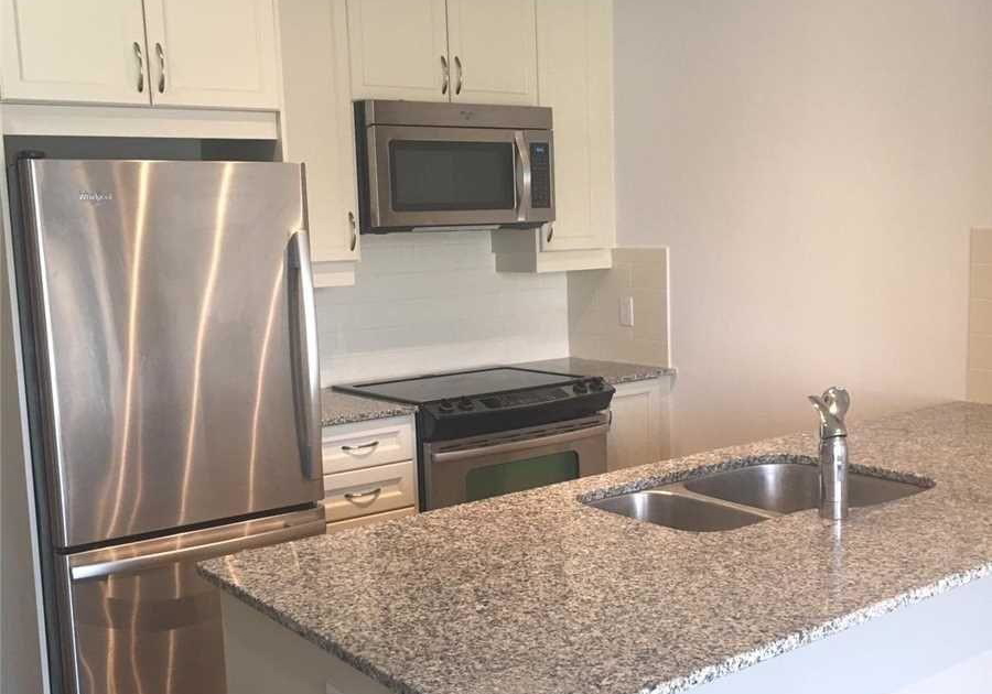 701-sheppard-avenue-w-toronto-toronto-ontario-c13506122