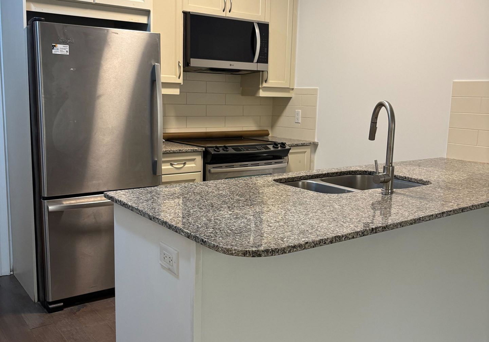 701-sheppard-avenue-w-toronto-toronto-ontario-c13506122
