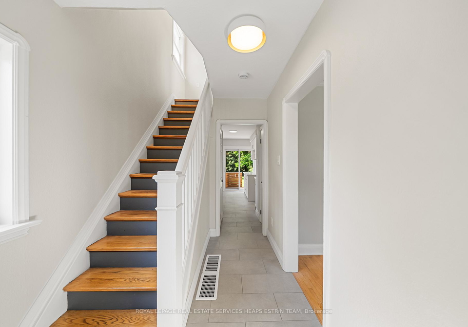 21-thursfield-crescent-toronto-east-york-ontario-c13506332