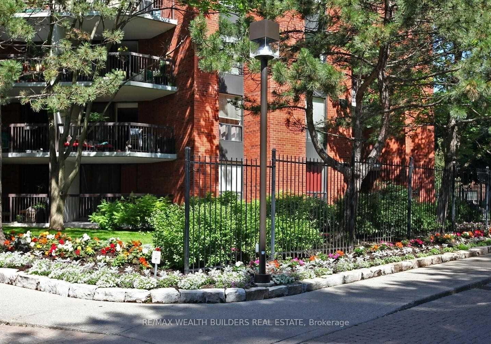77-maitland-place-toronto-toronto-ontario-c13506644