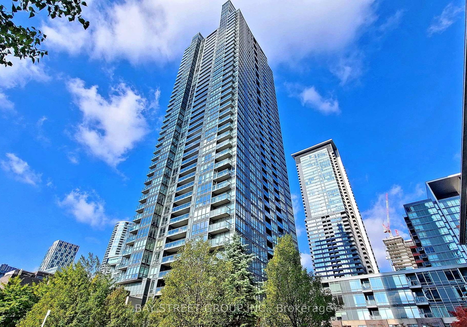 15-fort-york-boulevard-toronto-toronto-ontario-c13507074