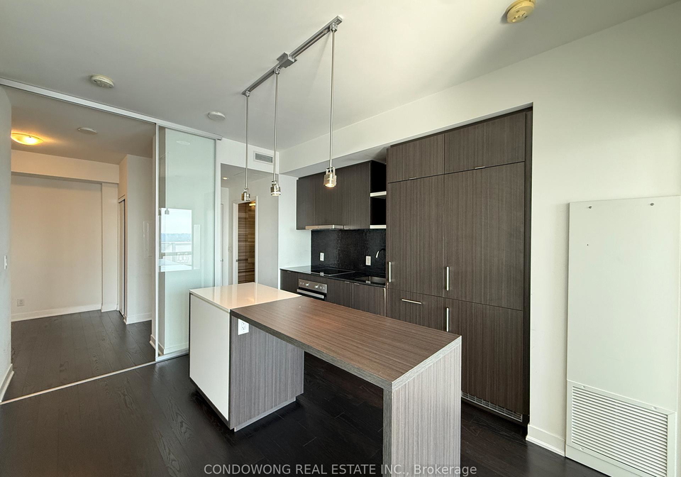 88-harbour-street-toronto-toronto-ontario-c13507550