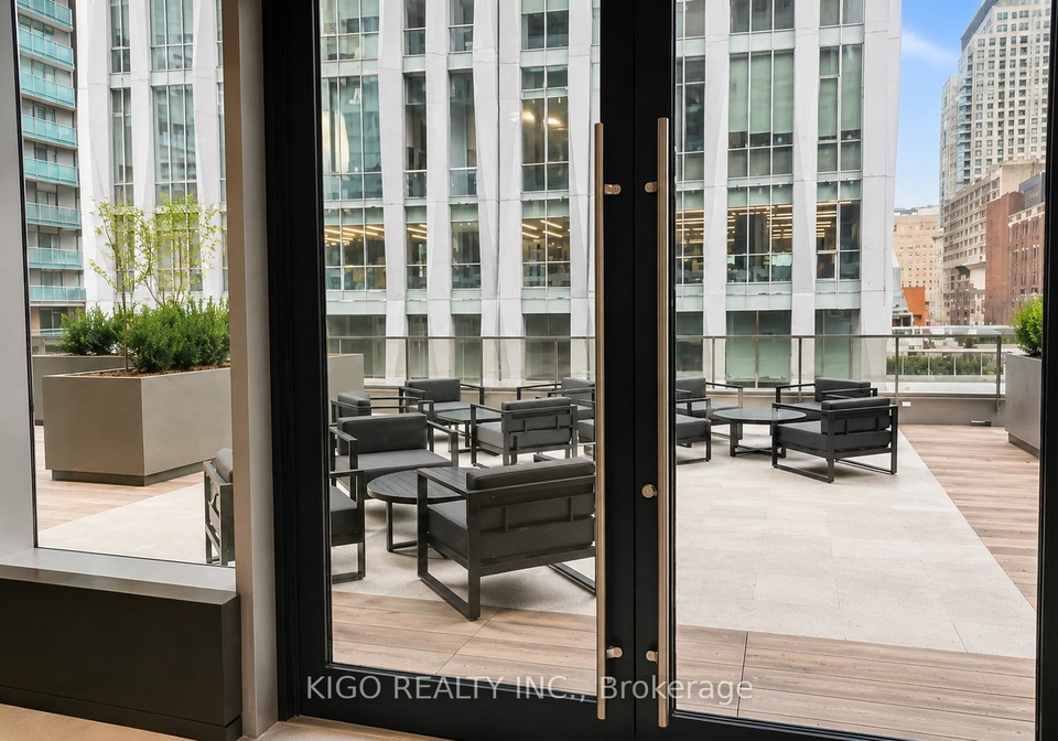 11-yorkville-avenue-toronto-toronto-ontario-c13507570