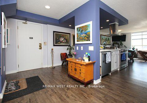 650-lawrence-avenue-w-toronto-toronto-ontario-c13507670
