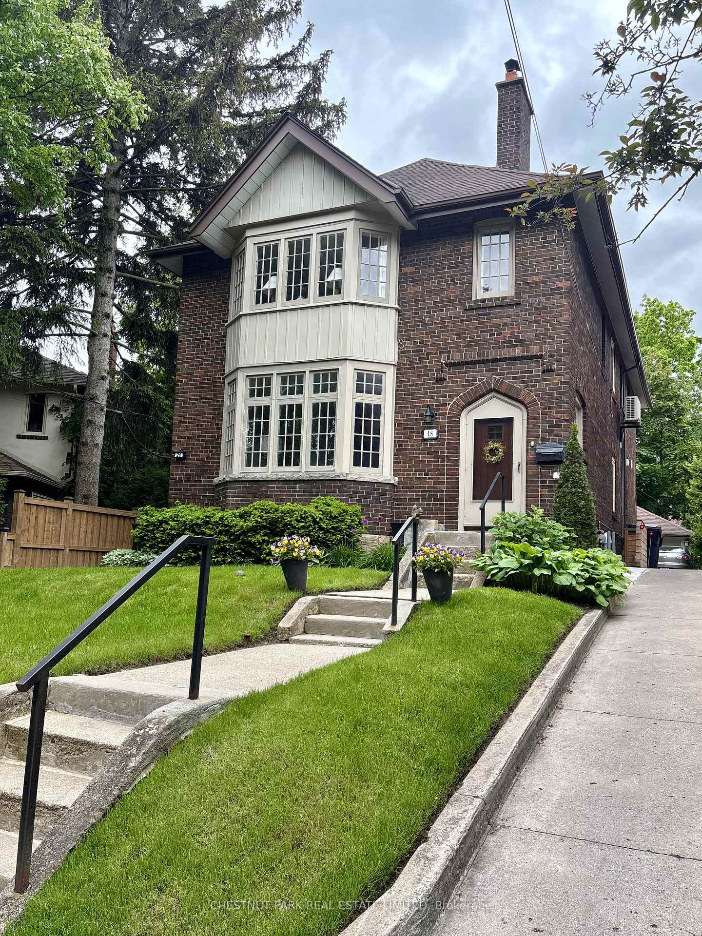 18-servington-crescent-toronto-toronto-ontario-c13507774