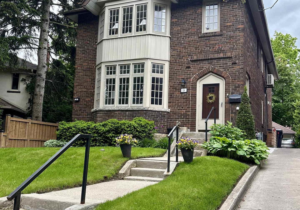 18-servington-crescent-toronto-toronto-ontario-c13507774
