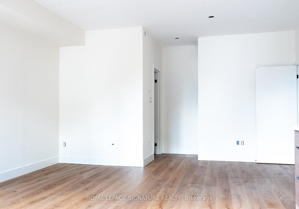 7-earnscliffe-road-toronto-toronto-ontario-c13507846