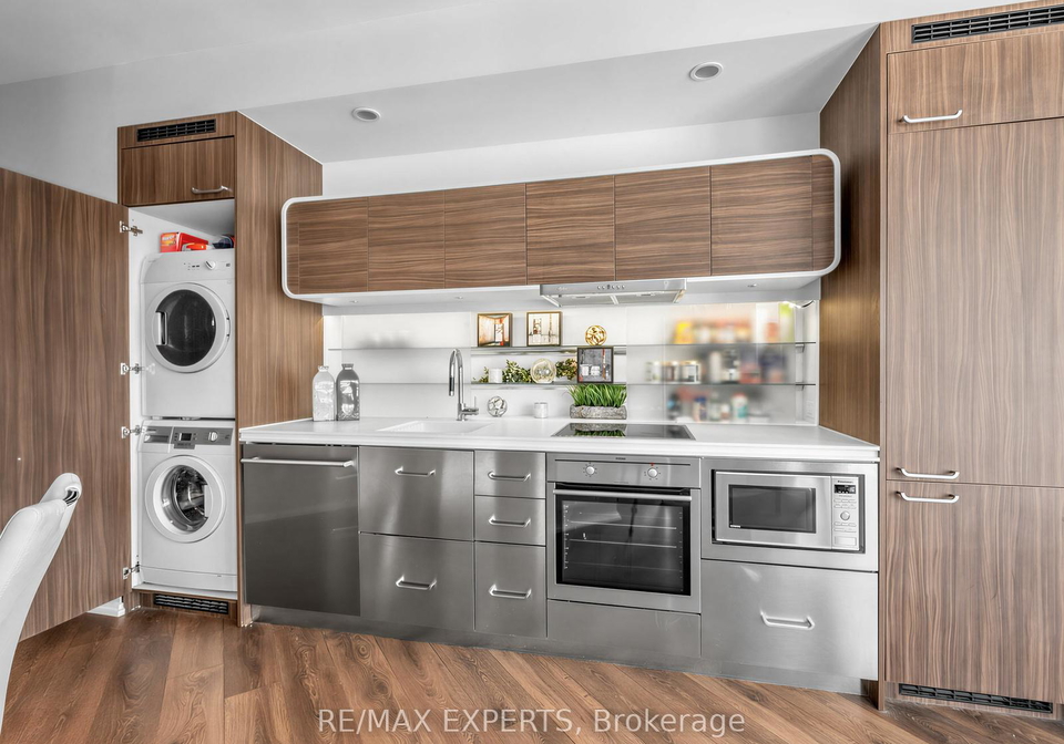 45-charles-street-e-toronto-toronto-ontario-c13507978