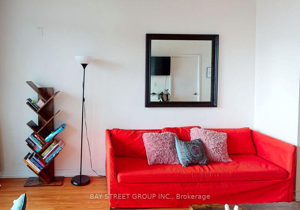 8-telegram-mews-toronto-toronto-ontario-c13508066