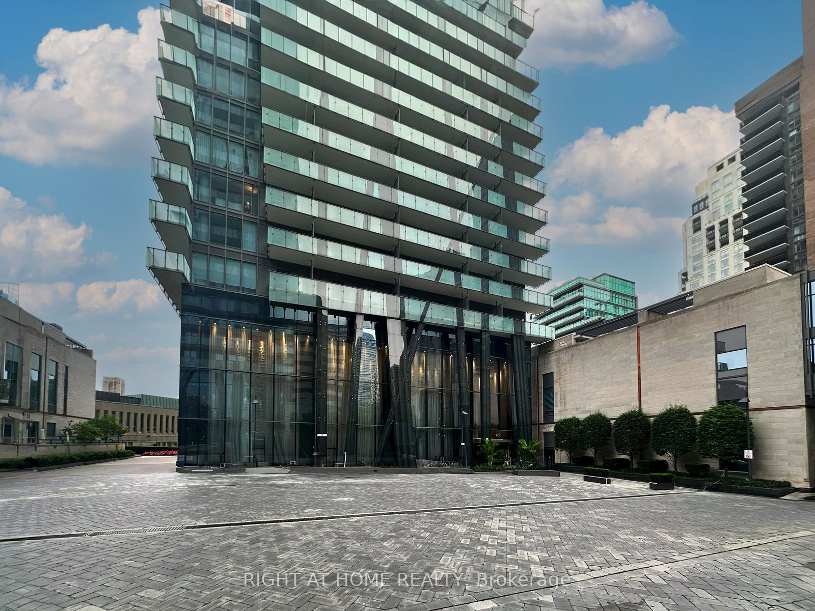 65-st-mary-street-toronto-toronto-ontario-c13508118