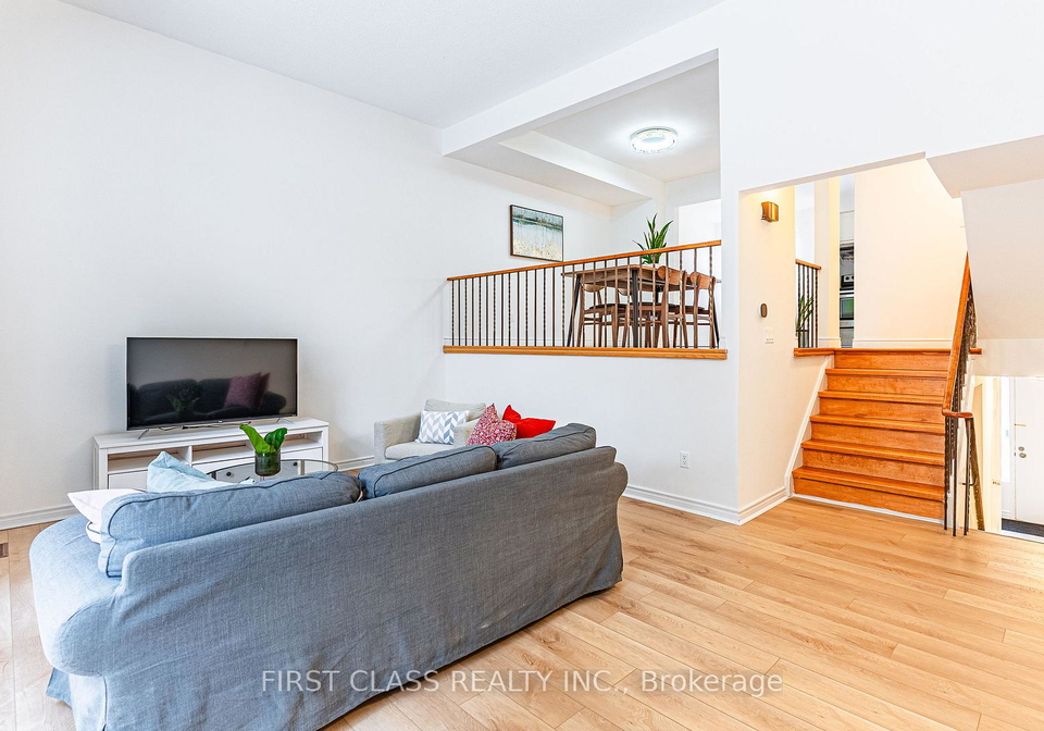102-jenny-wrenway-way-toronto-north-york-ontario-c13508176