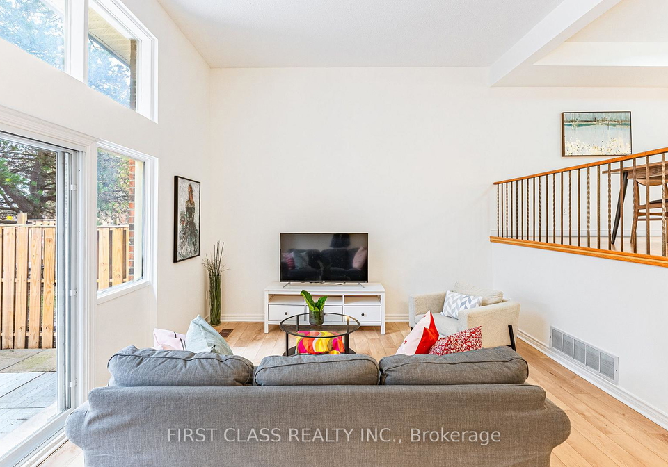 102-jenny-wrenway-way-toronto-north-york-ontario-c13508176