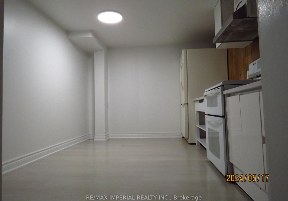 47-kempsell-crescent-toronto-north-york-ontario-c13508716