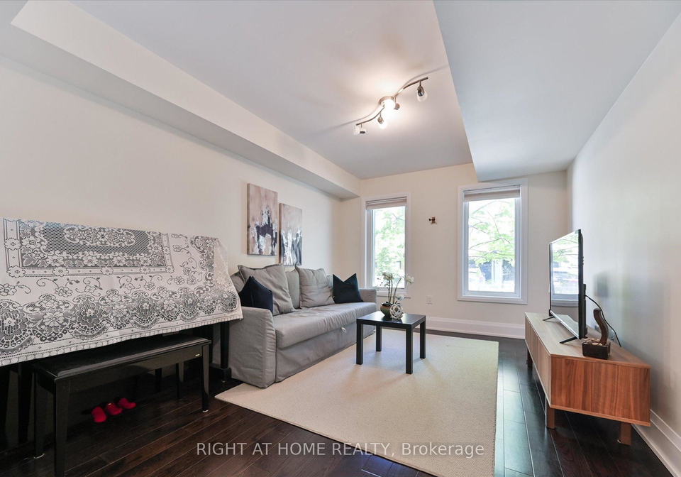 18-kenneth-wood-crescent-toronto-north-york-ontario-c13508806