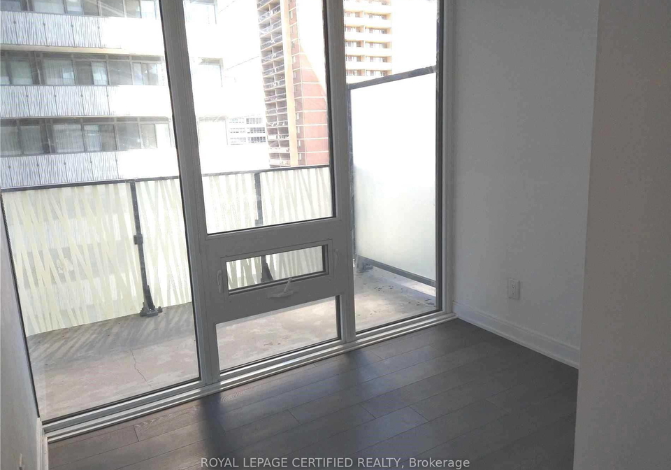 42-charles-street-e-toronto-toronto-ontario-c13508864