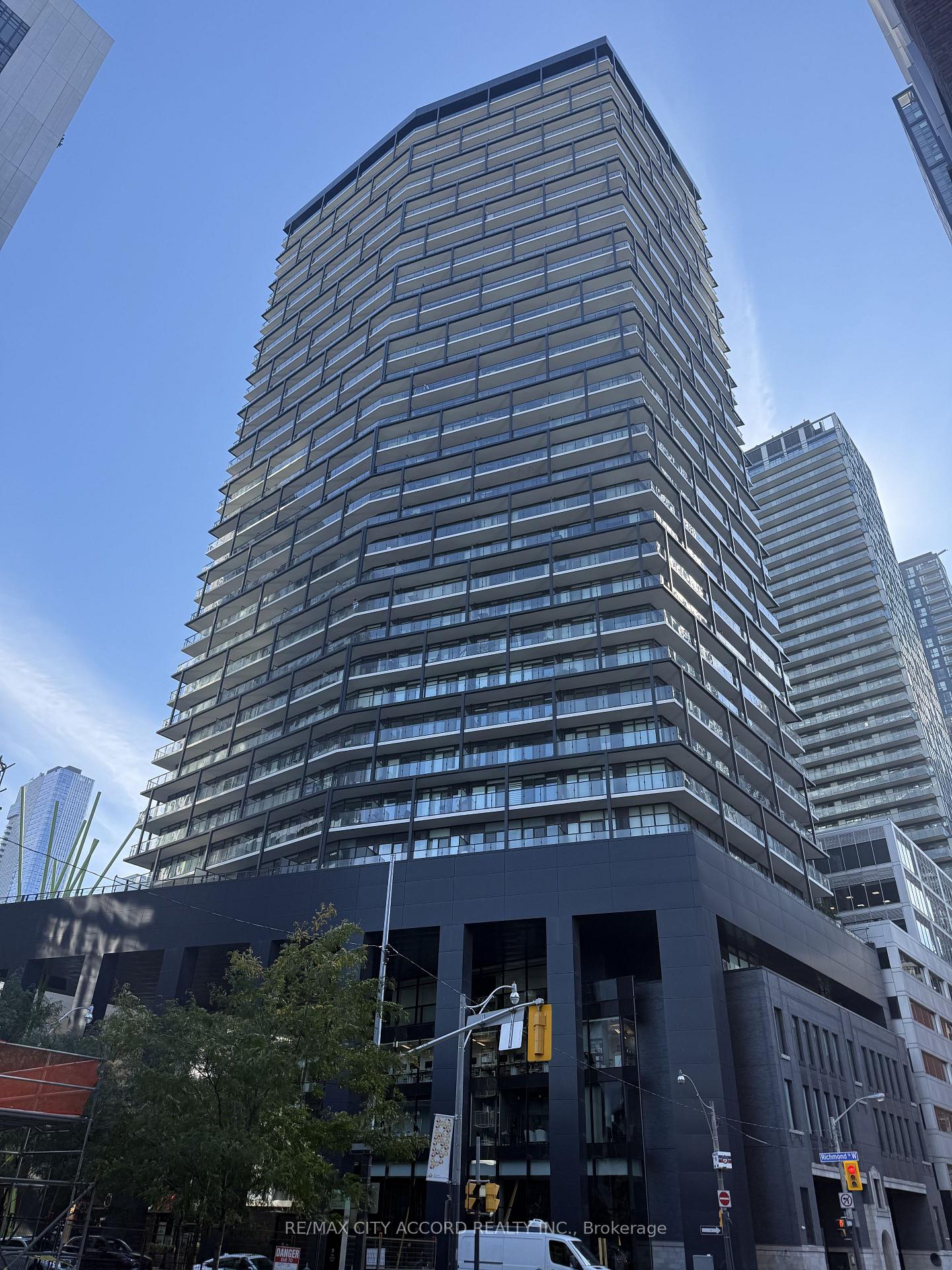 125-peter-street-toronto-toronto-ontario-c13509552