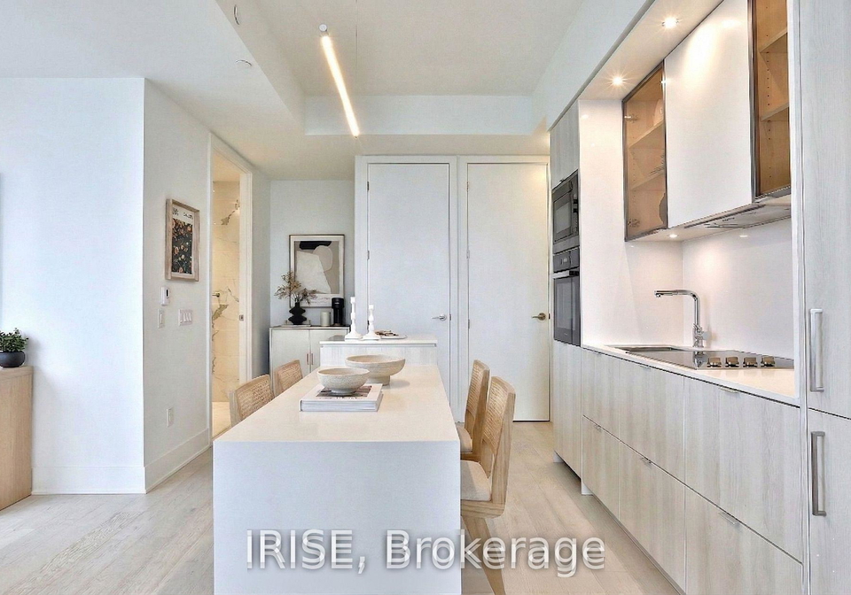 11-yorkville-avenue-toronto-toronto-ontario-c13509558