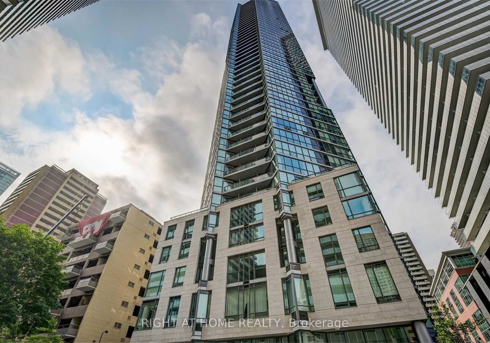45-charles-street-e-toronto-toronto-ontario-c13509570
