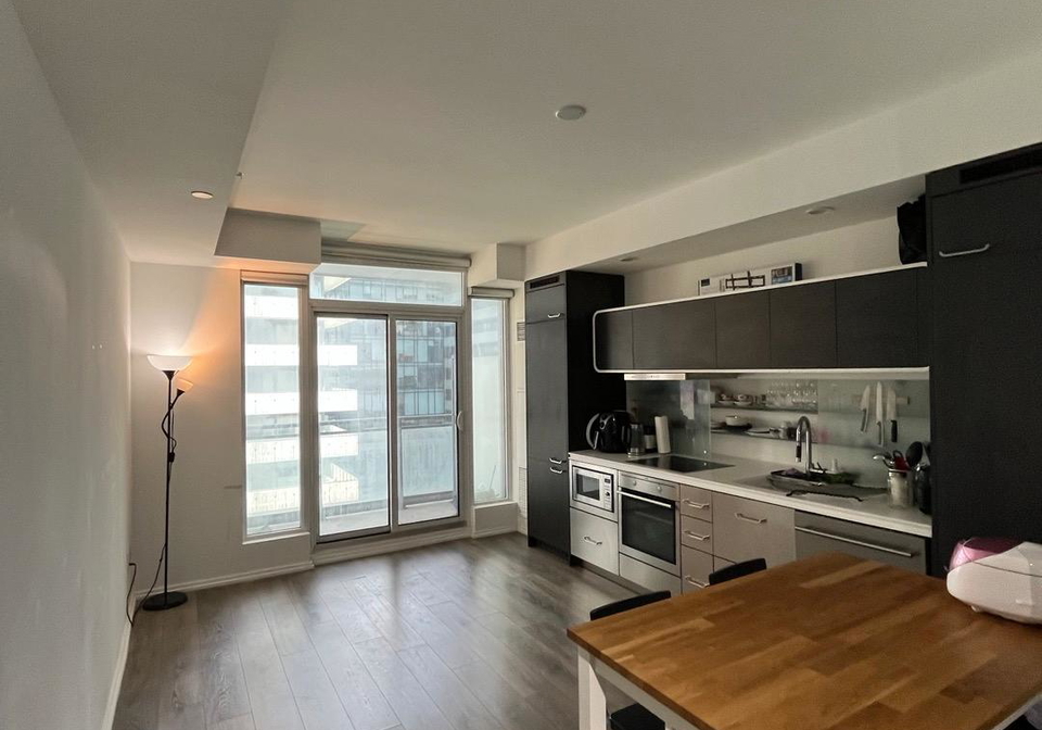 45-charles-street-e-toronto-toronto-ontario-c13509570