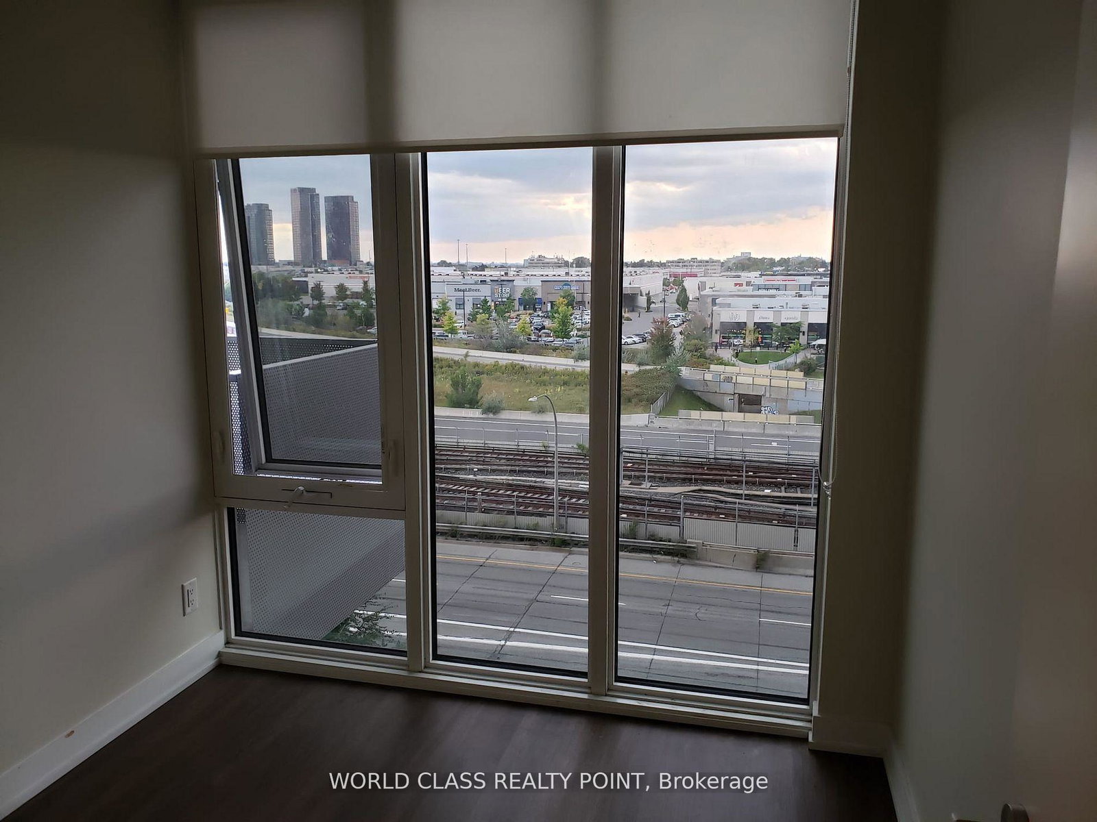 38-monte-kwinter-court-toronto-toronto-ontario-c13509596