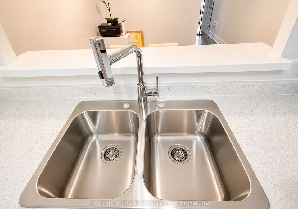 117-gerrard-street-toronto-toronto-ontario-c13509636
